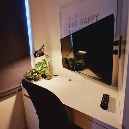 Cozy Private Room 3 On A Busy Persian Restaurant-3